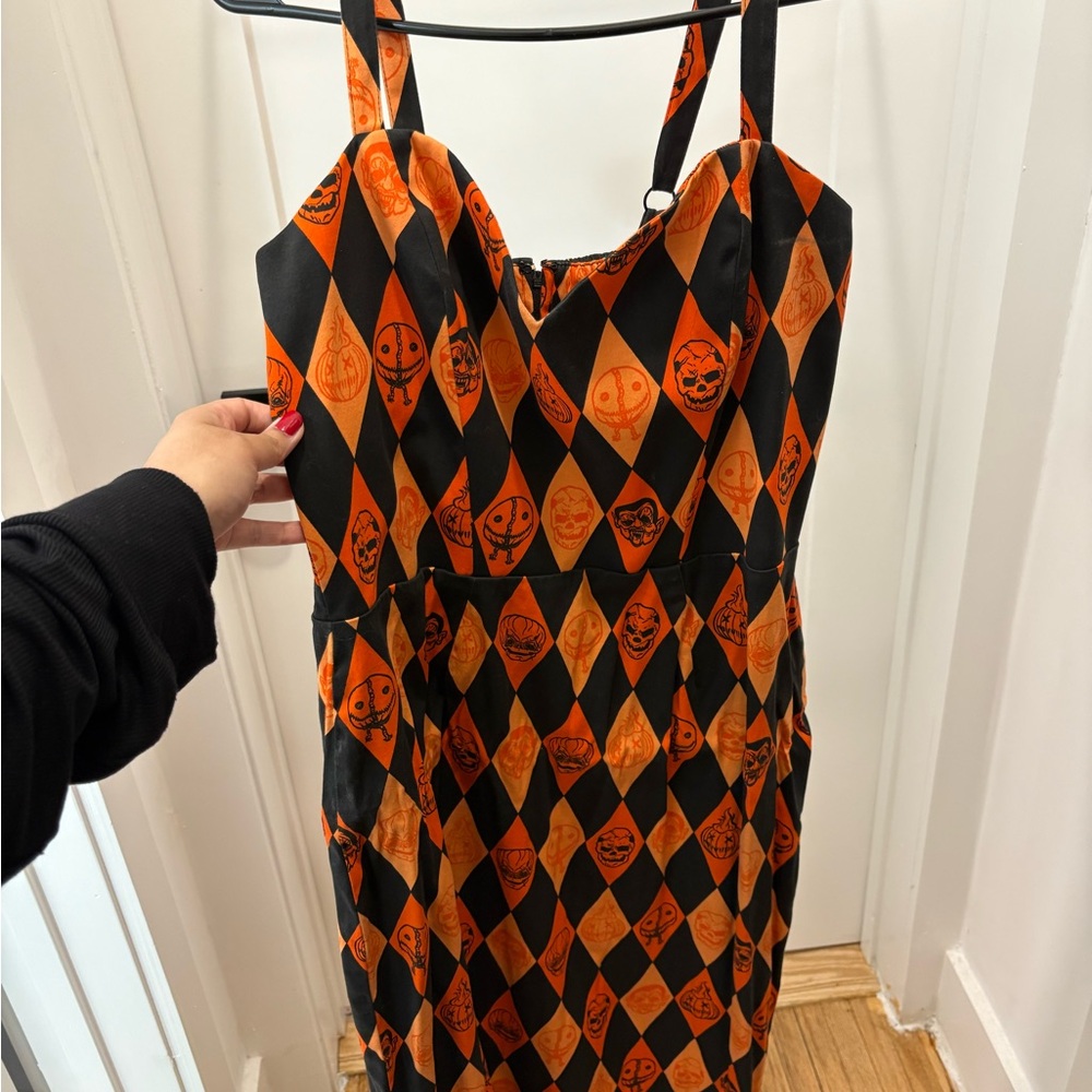 Vixen Trick ‘r Treat Sweetheart Wiggle Dress in Halloween Harlequin Print
